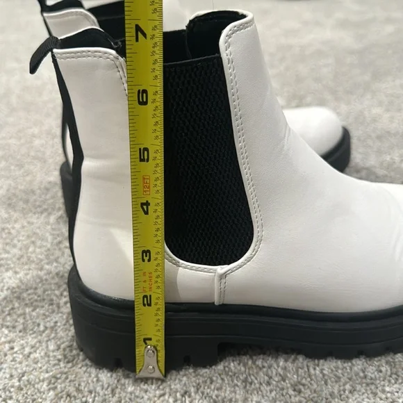 Women’s White Chelsea Boots - Picture 9 of 10